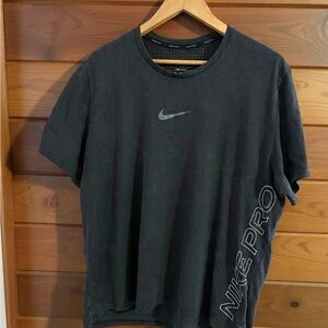 Nike Pro Charcoal Men's Short Sleeve Tee